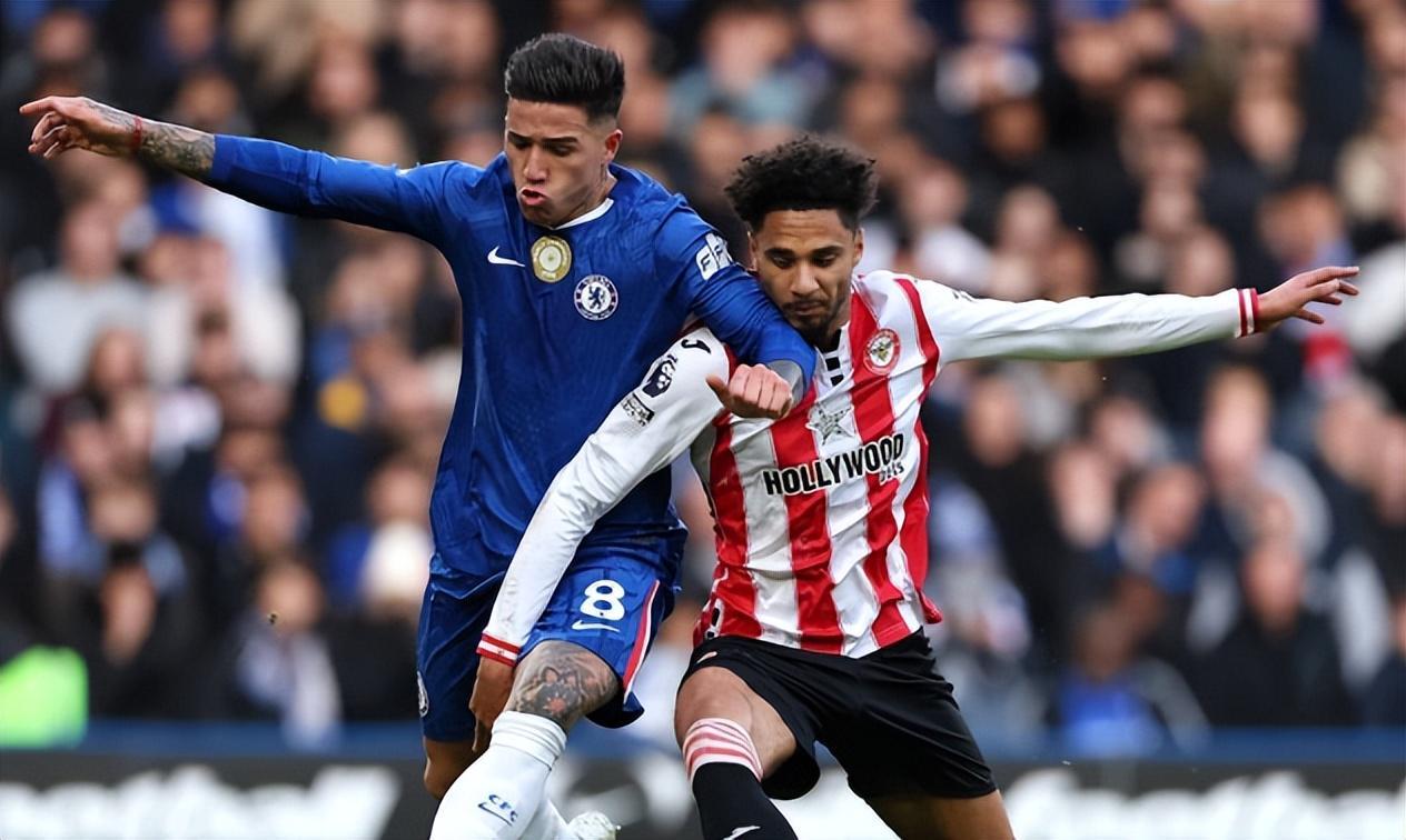 华体会体育官方-皇马酝酿重磅引援，高价挖角阿根廷中场巨星，一大短板可迎刃而解