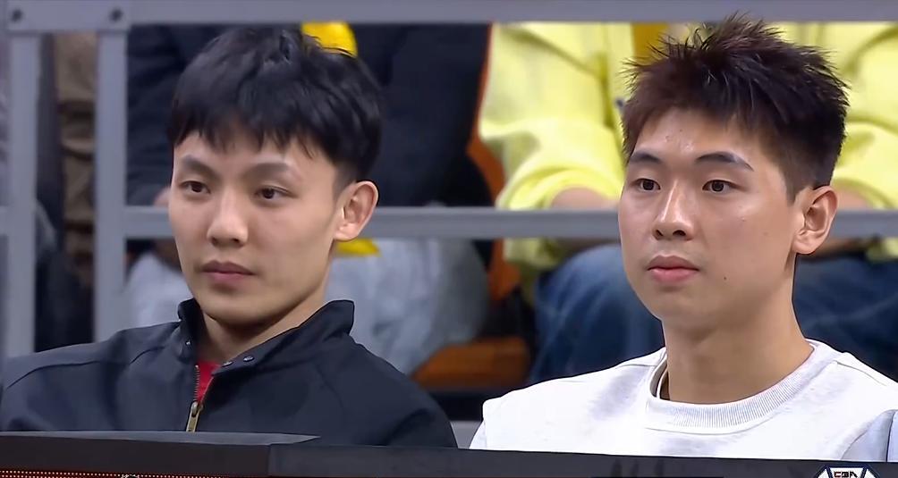 华体会官网-2连败广东再传4坏消息！新添2员伤兵，一夜3人离队，CBA杯更难了