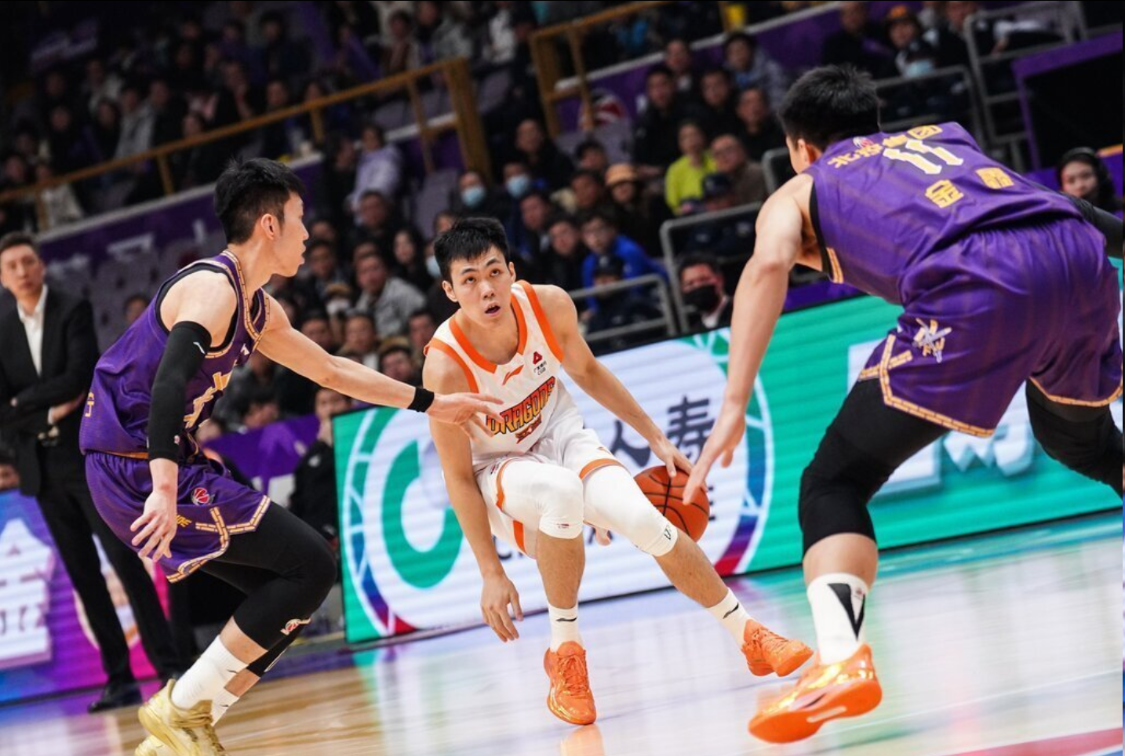 华体会-入选集训队又怎样？郭导固执+保守，最佳新秀大概率落选正式名单