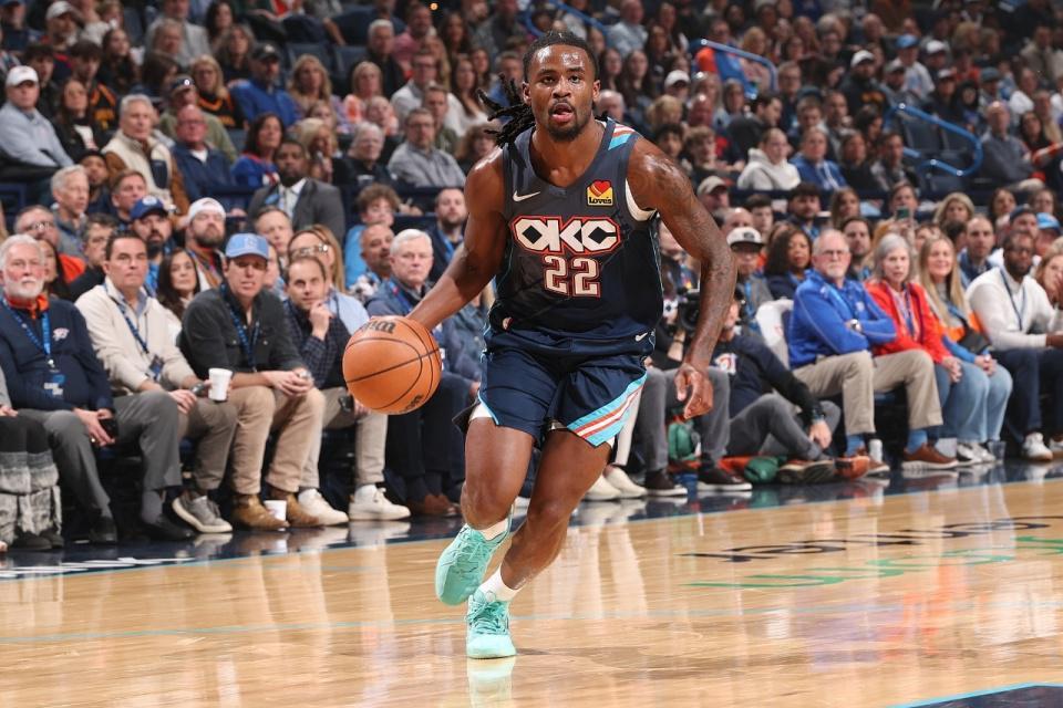 华体会官网-紧追联盟第一！SGA伤停雷霆爆发冲突大胜篮网 麦凯恩21分加盟新高